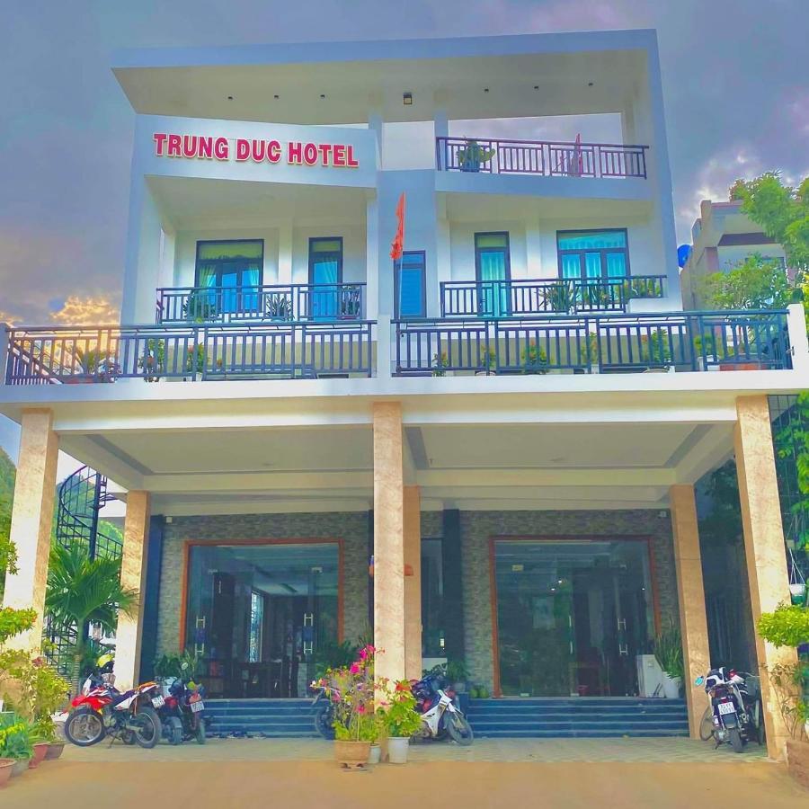 Trung Duc Hotel Phong Nha Exterior foto
